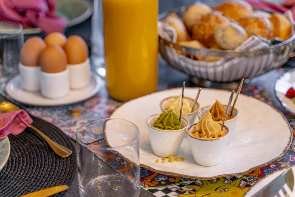 561103577-freedom-food33