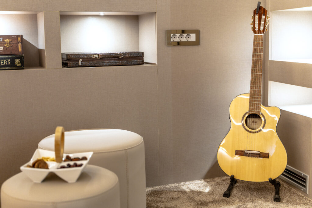 561115683-freedom-interior-56